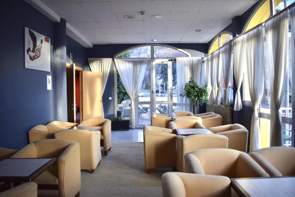 Hotel Les Terres LʼAldosa Εξωτερικό φωτογραφία