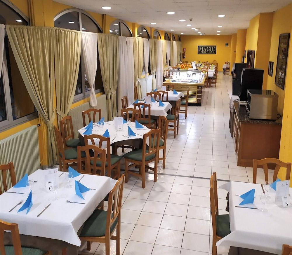 Hotel Les Terres LʼAldosa Εξωτερικό φωτογραφία