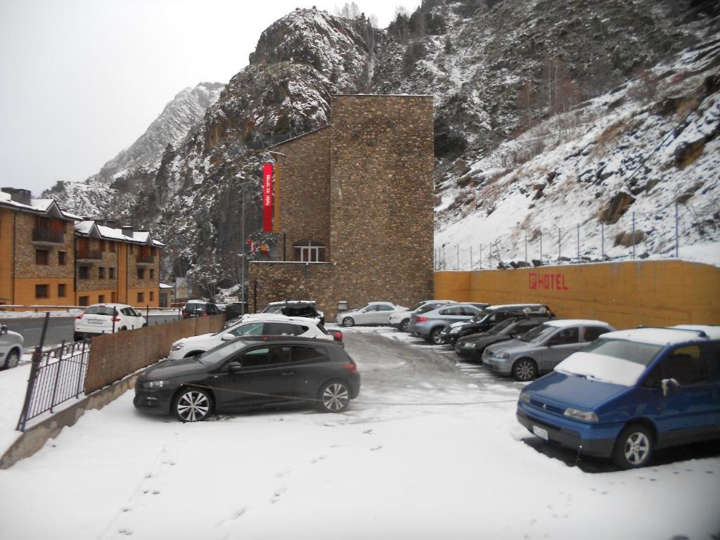 Hotel Les Terres LʼAldosa Εξωτερικό φωτογραφία